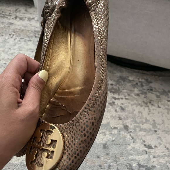 Brown and gold mix Tory Burch flats! - Picture 7 of 7